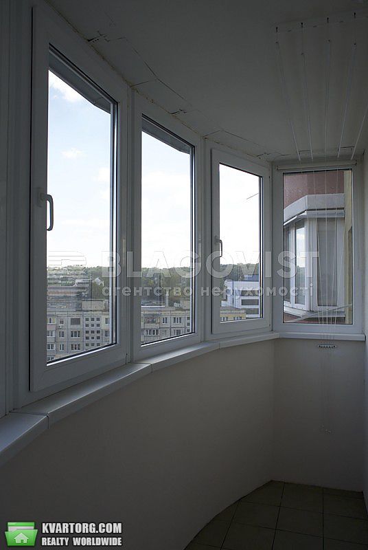 Rent out 1-room apartment. Киев,  Забилы — photo 3