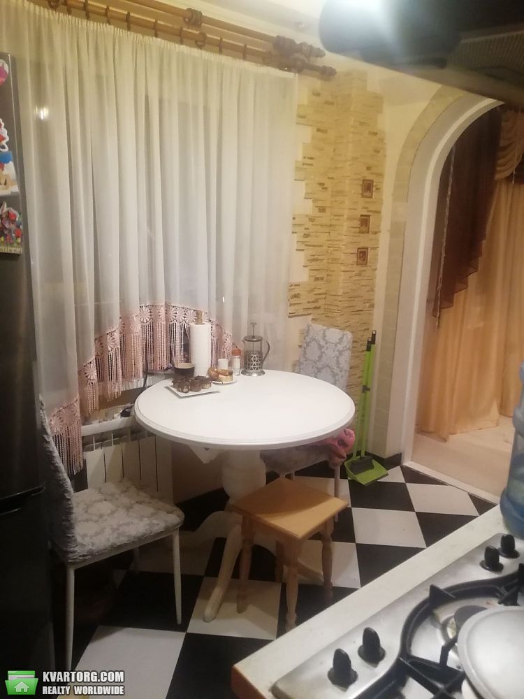 Sell 4-room apartment. Киев,  Васильковская — photo 5