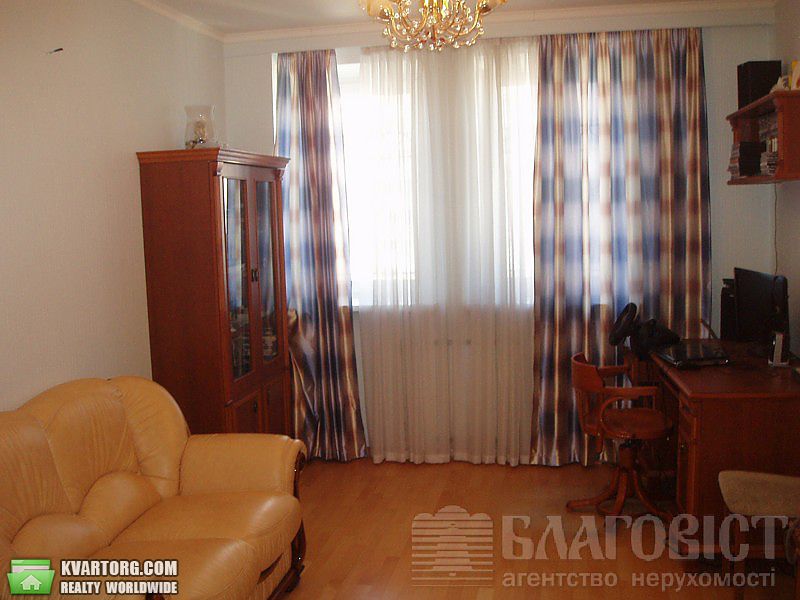 Sell 4-room apartment. Киев,  Луначарского — photo 4