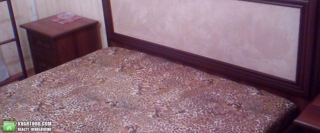 Rent out 2-room apartment. Киев,  Чернобыльская — photo 7
