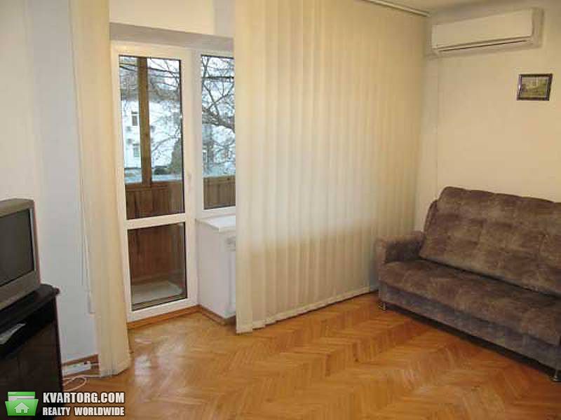 Rent out 2-room apartment. Киев,  Виноградный пер — photo 2