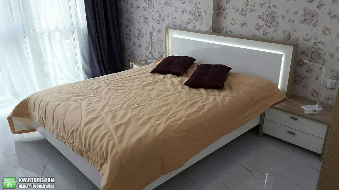 Rent out 3-room apartment. Одесса, Генуэзская — photo 2