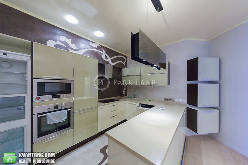 Rent out 4-room apartment. Киев,  Щорса — photo 3