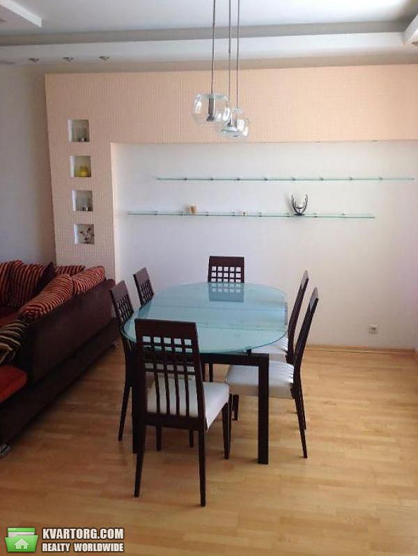 Rent out 2-room apartment. Киев,  Черновола — photo 2