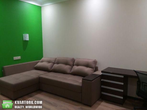 Rent out 2-room apartment. Киев,  Кирило-Мефодиевская — photo 1