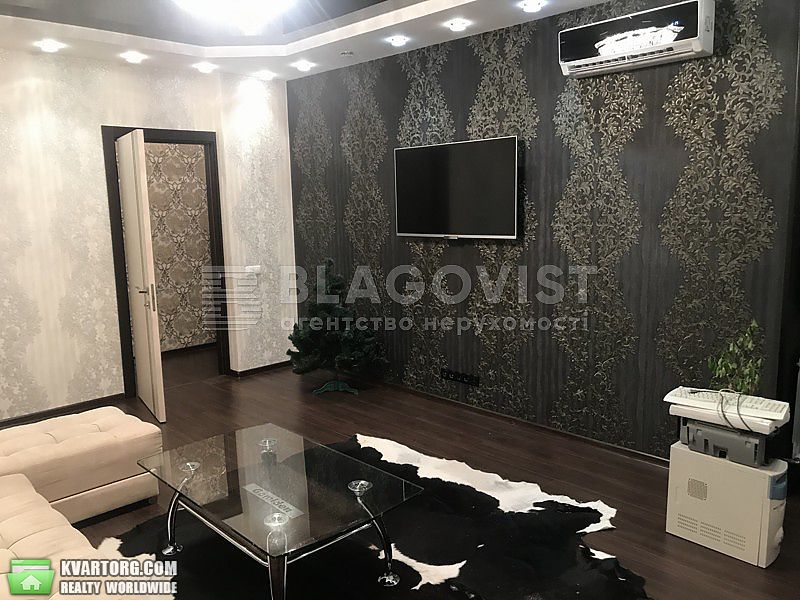 Rent out 2-room apartment. Киев,  Кольцова бул — photo 3