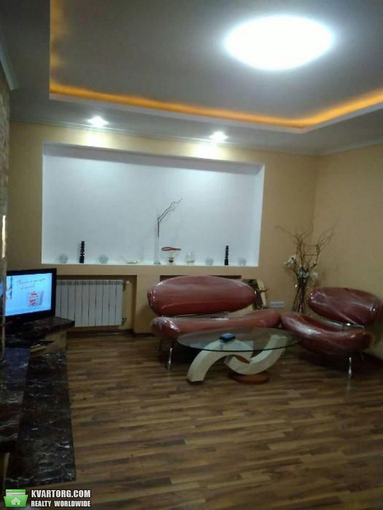 Rent out house. Киев, Подгорцы — photo 4