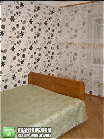 Rent out 2-room apartment. Киев, Русановский бульвар — photo 4