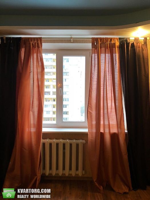 Rent out 2-room apartment. Киев,  Вишняковская — photo 3