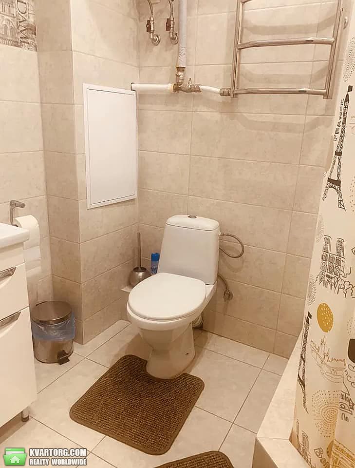 Rent out 2-room apartment. Киев,  Костельная — photo 6