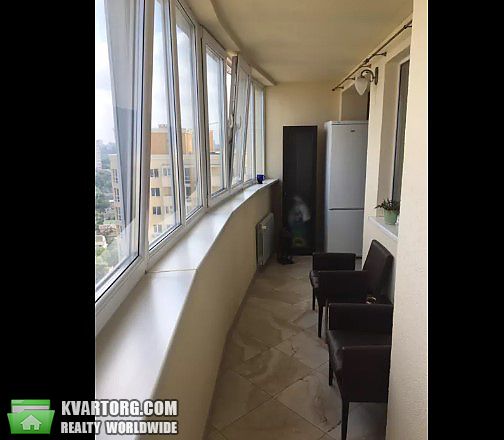 Rent out 2-room apartment. Киев,  Ужвий — photo 4