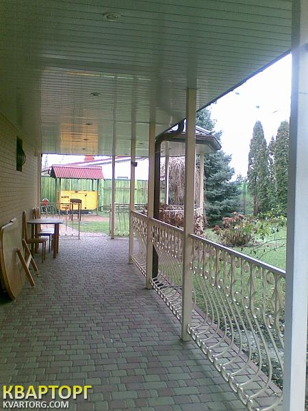 Sell house. Киев, Малоземельная ул. — photo 1