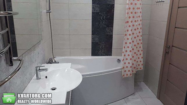 Rent out 2-room apartment. Киев,  Богатырская — photo 1