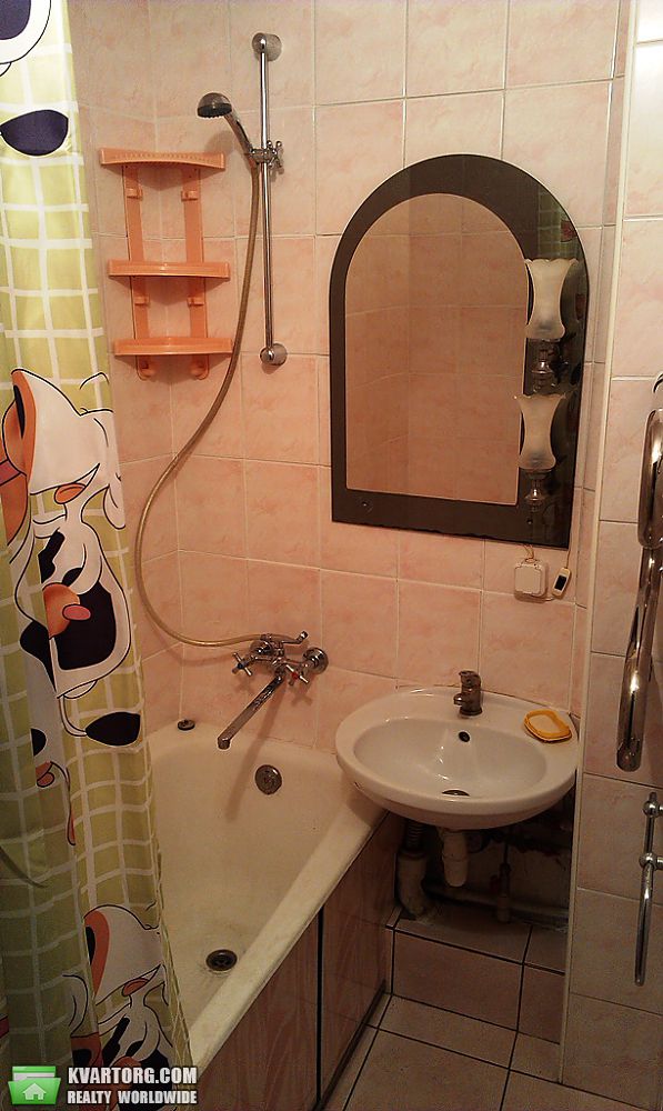 Sell 2-room apartment. Киев,  Салютная — photo 9