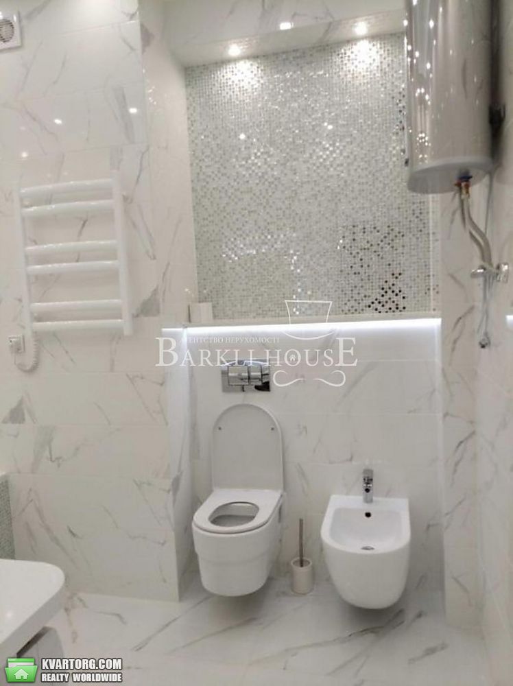 Rent out 2-room apartment. Киев,  Заречная — photo 9