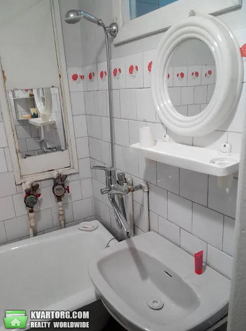 Rent out 1-room apartment. Львов, Сяйво — photo 3
