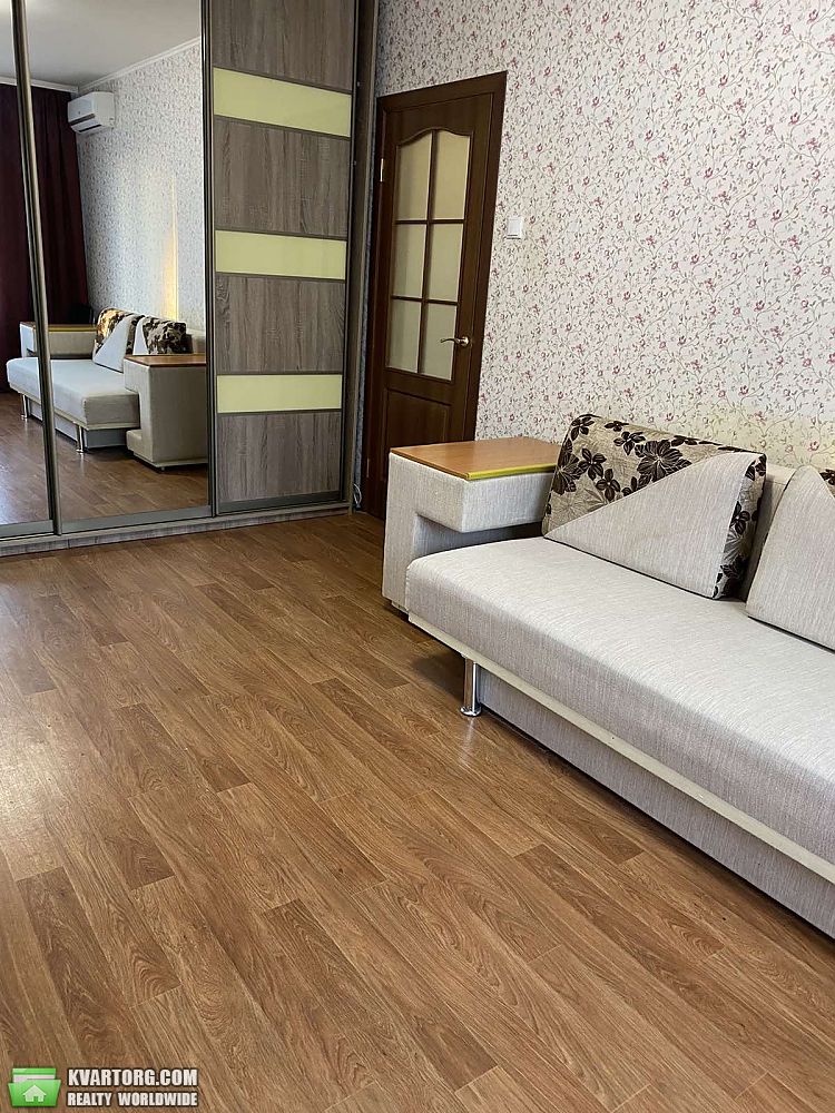 Rent out 1-room apartment. Киев, Русовой — photo 6