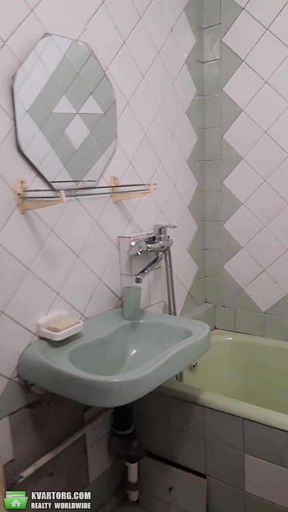 Rent out 3-room apartment. Киев, Заболотного — photo 8