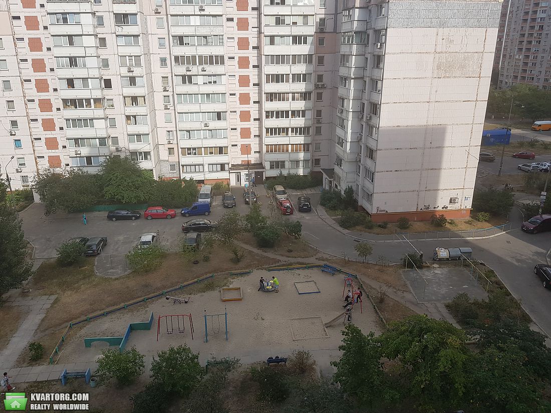 Sell 3-room apartment. Киев,  Урловская — photo 10