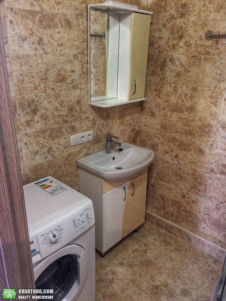 Rent out 2-room apartment. Киев,  Теремковская — photo 8