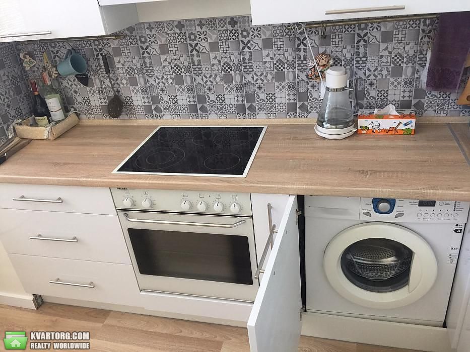 Rent out 1-room apartment. Киев,  Урловская — photo 10