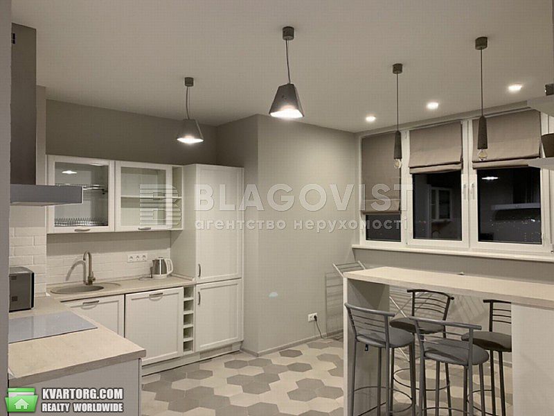 Rent out 2-room apartment. Киев,  Конева — photo 9