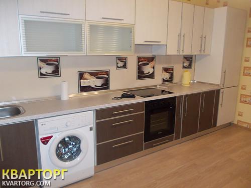 Rent out 3-room apartment. Киев, Урловская ул. — photo 1