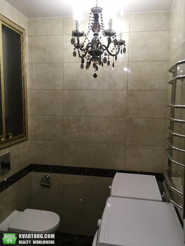 Rent out 3-room apartment. Киев,  Полтавская — photo 8