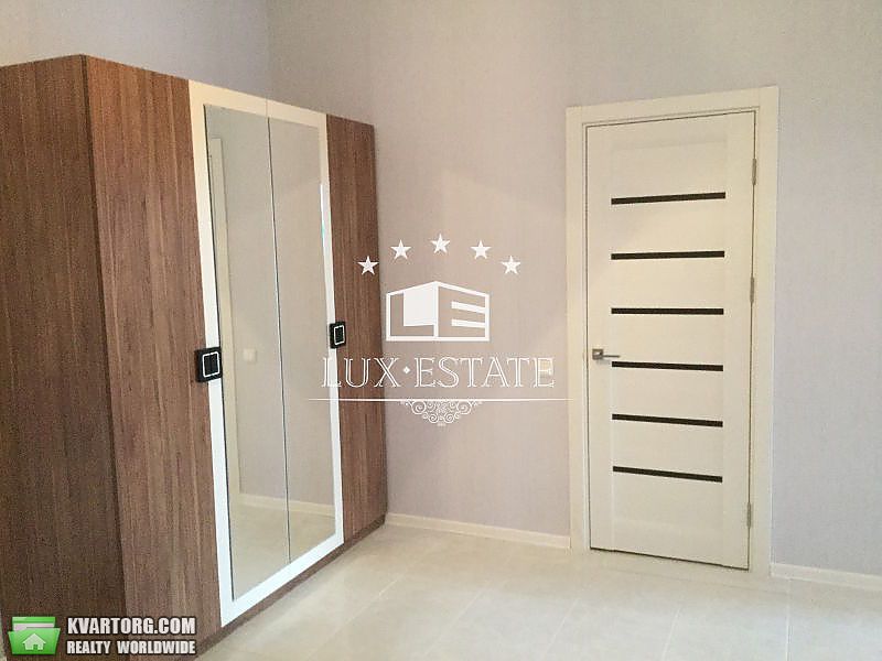 Rent out 2-room apartment. Киев,  Лабораторный пер — photo 3