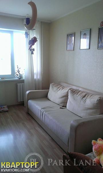 Sell 2-room apartment. Киев,  Героев Днепра — photo 2