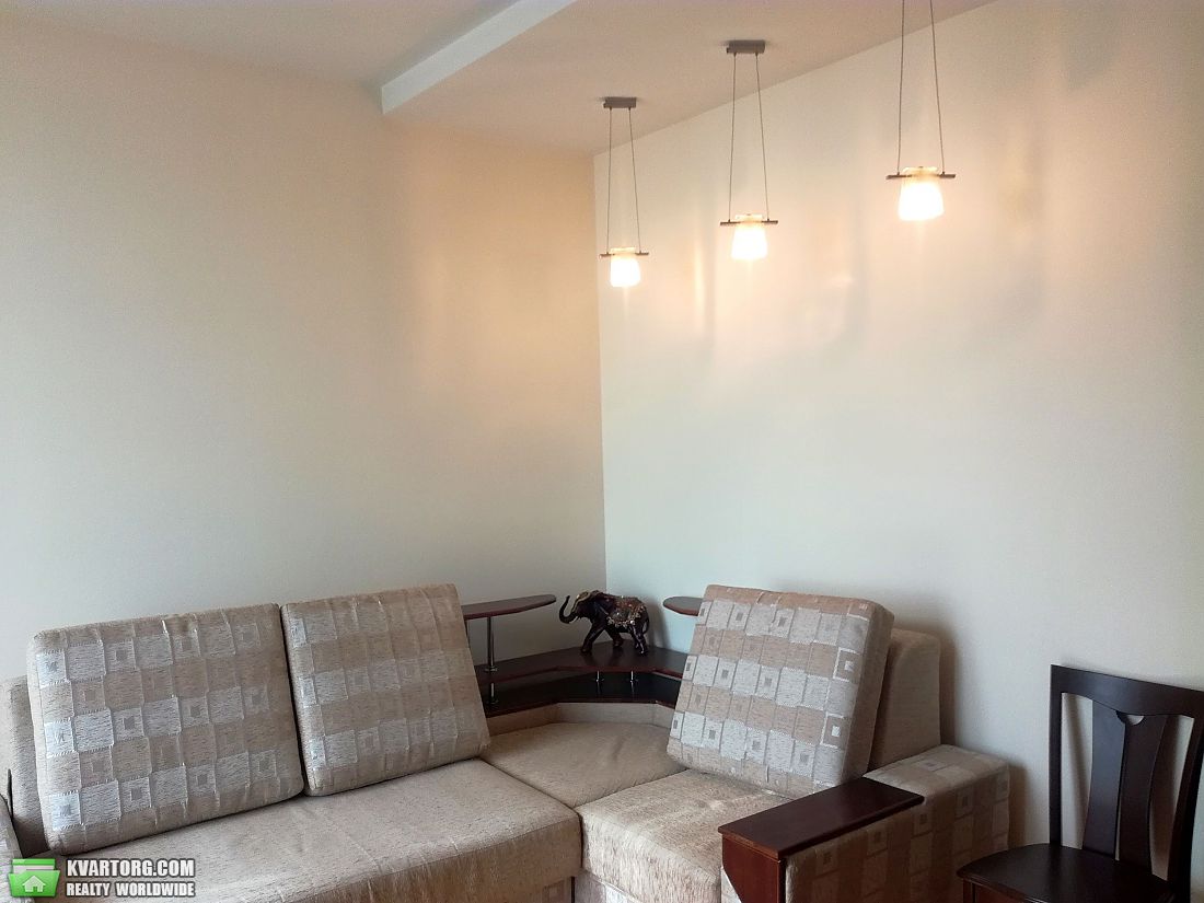 Rent out 3-room apartment. Киев,  Владимирская — photo 4