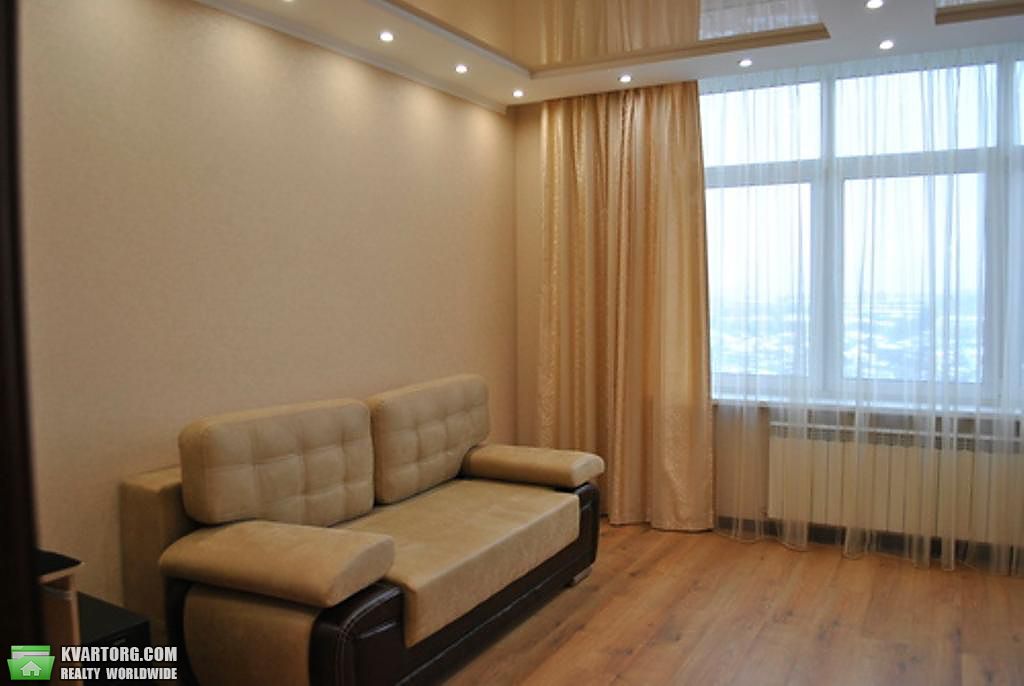 Rent out 2-room apartment. Киев, Сикорского — photo 2