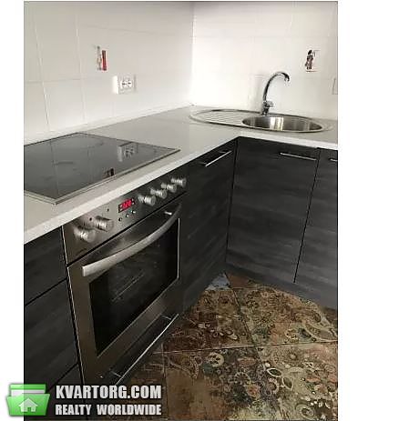 Rent out 2-room apartment. Киев,  Воскресенская — photo 1