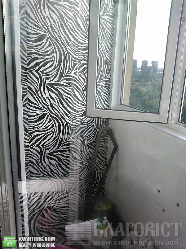 Sell 3-room apartment. Киев, Днепровская наб — photo 2