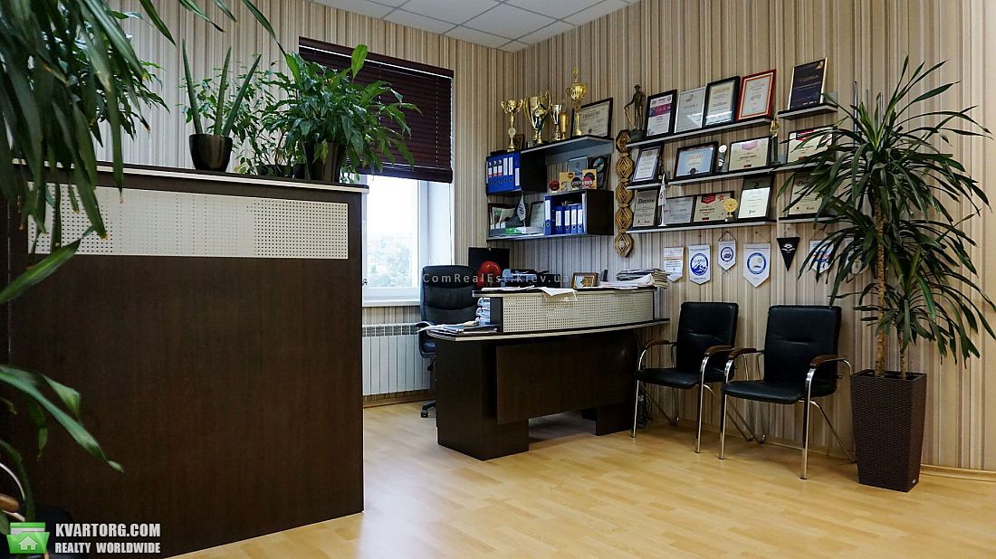 Rent out office. Киев, ул. Казимира Малевича — photo 1