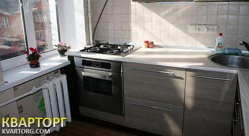 Rent out 1-room apartment. Киев, Российская — photo 1