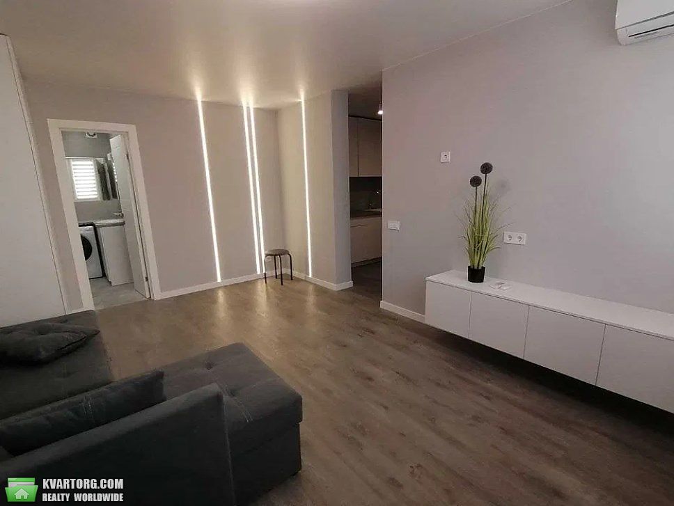 Rent out 1-room apartment. Киев, Максимовича — photo 4