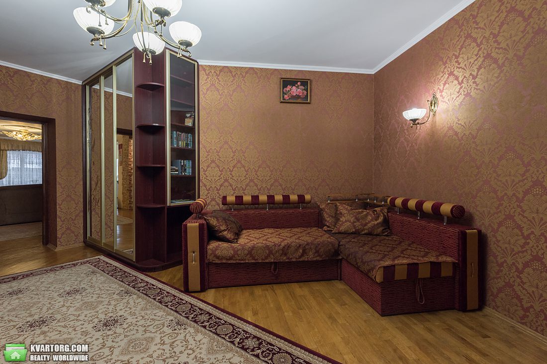 Rent out 3-room apartment. Киев,  Вузовская — photo 9