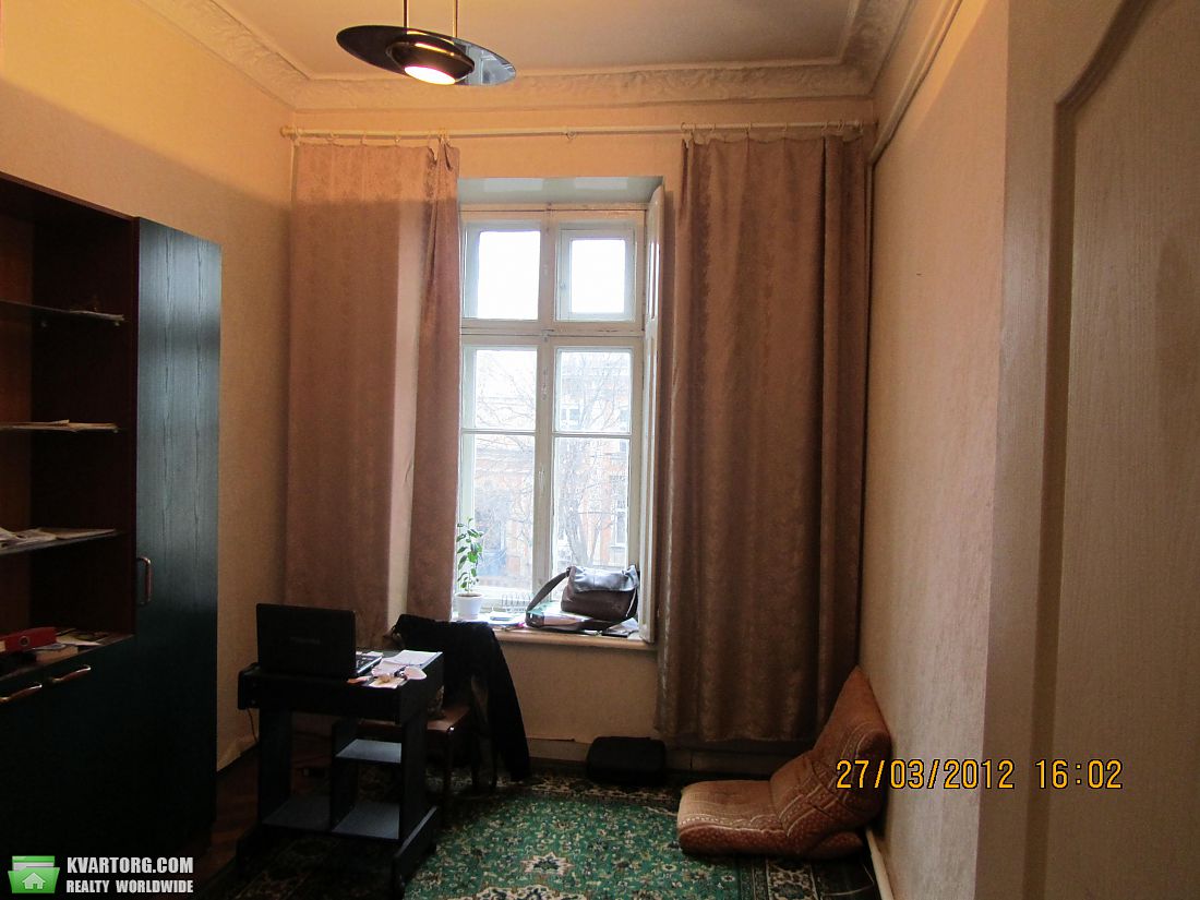 Sell 4-room apartment. Одесса, Нежинская — photo 1