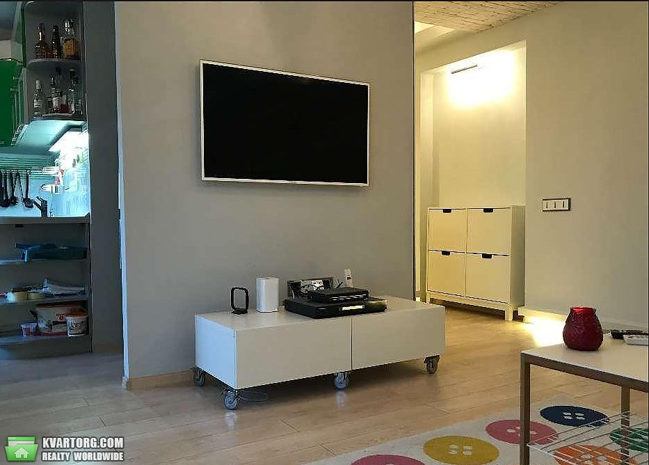 Sell 2-room apartment. Киев,  Дегтяревская — photo 1