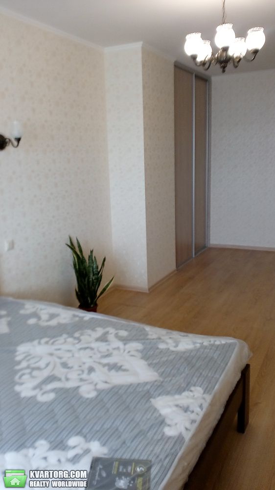 Rent out 1-room apartment. Киев,  ул.Ревуцкого — photo 4