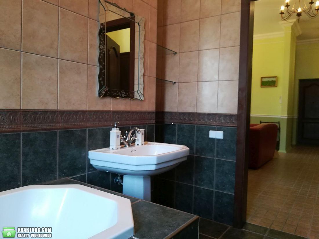 Rent out 2-room apartment. Киев,  Ярославов Вал — photo 10