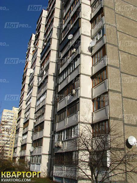 Sell 2-room apartment. Киев,  Урловская — photo 1