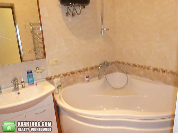 Rent out 2-room apartment. Киев,  Антоновича — photo 4