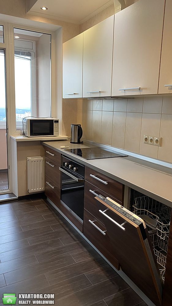 Rent out 1-room apartment. Киев, Перемоги просп. — photo 1