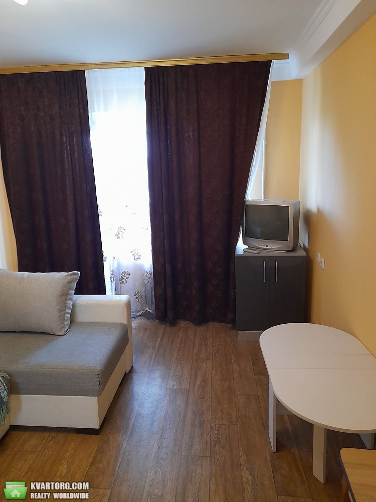Rent out 1-room apartment. Киев, Братиславская — photo 3