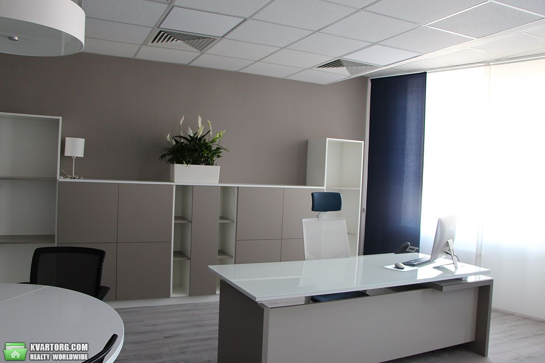 Rent out office. Киев,  Нижний Вал — photo 3