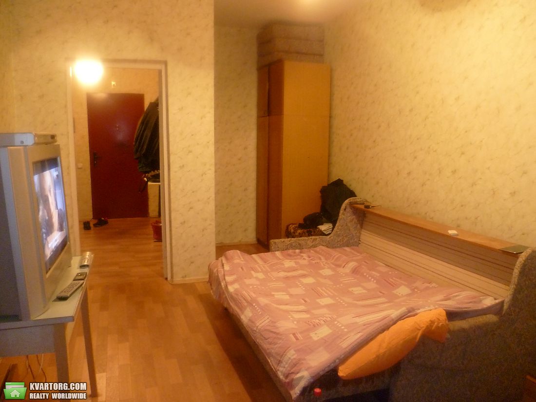 Sell 1-room apartment. Киев,  Полесская — photo 1