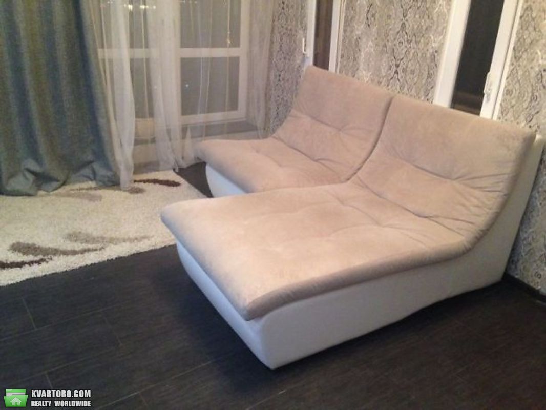 Rent out 1-room apartment. Киев,  Щорса — photo 2