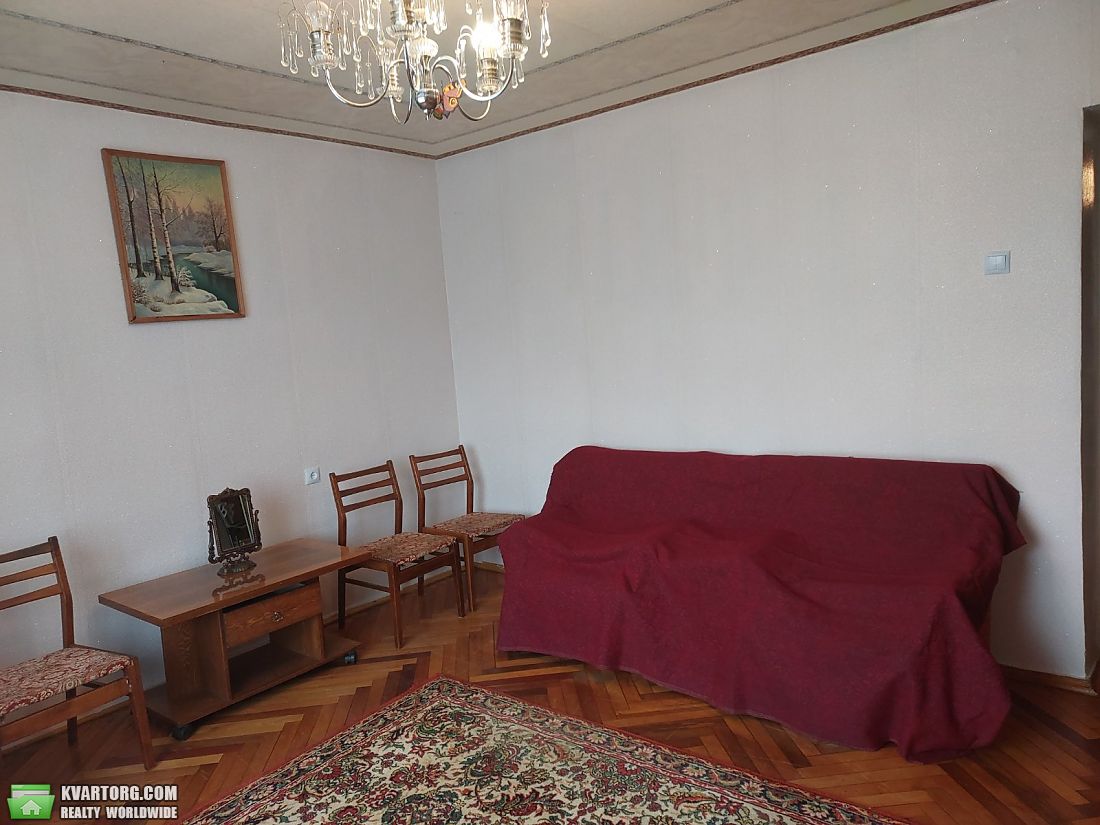 Rent out 2-room apartment. Киев, Симиренко — photo 1